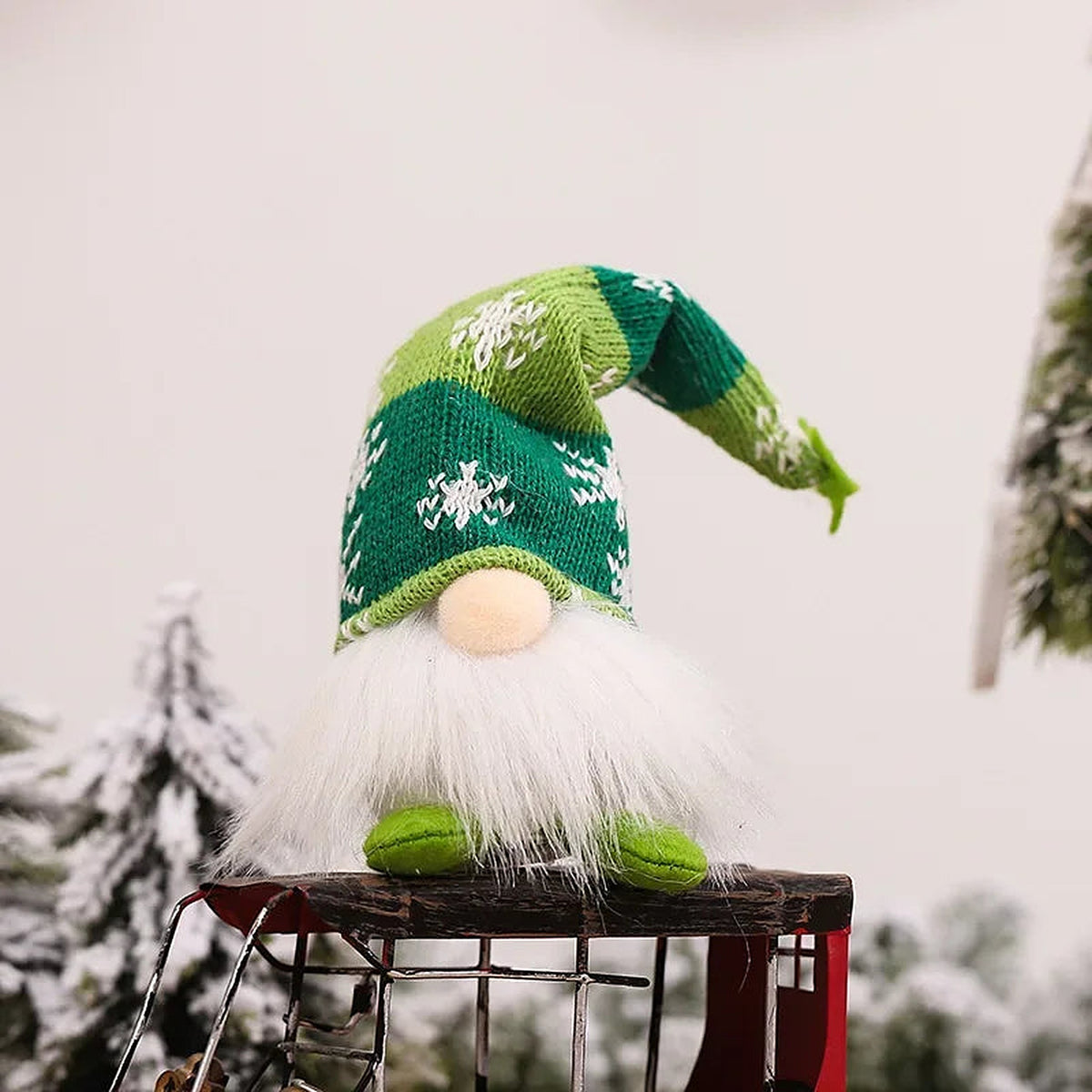 Short green snowflake-hat gnome