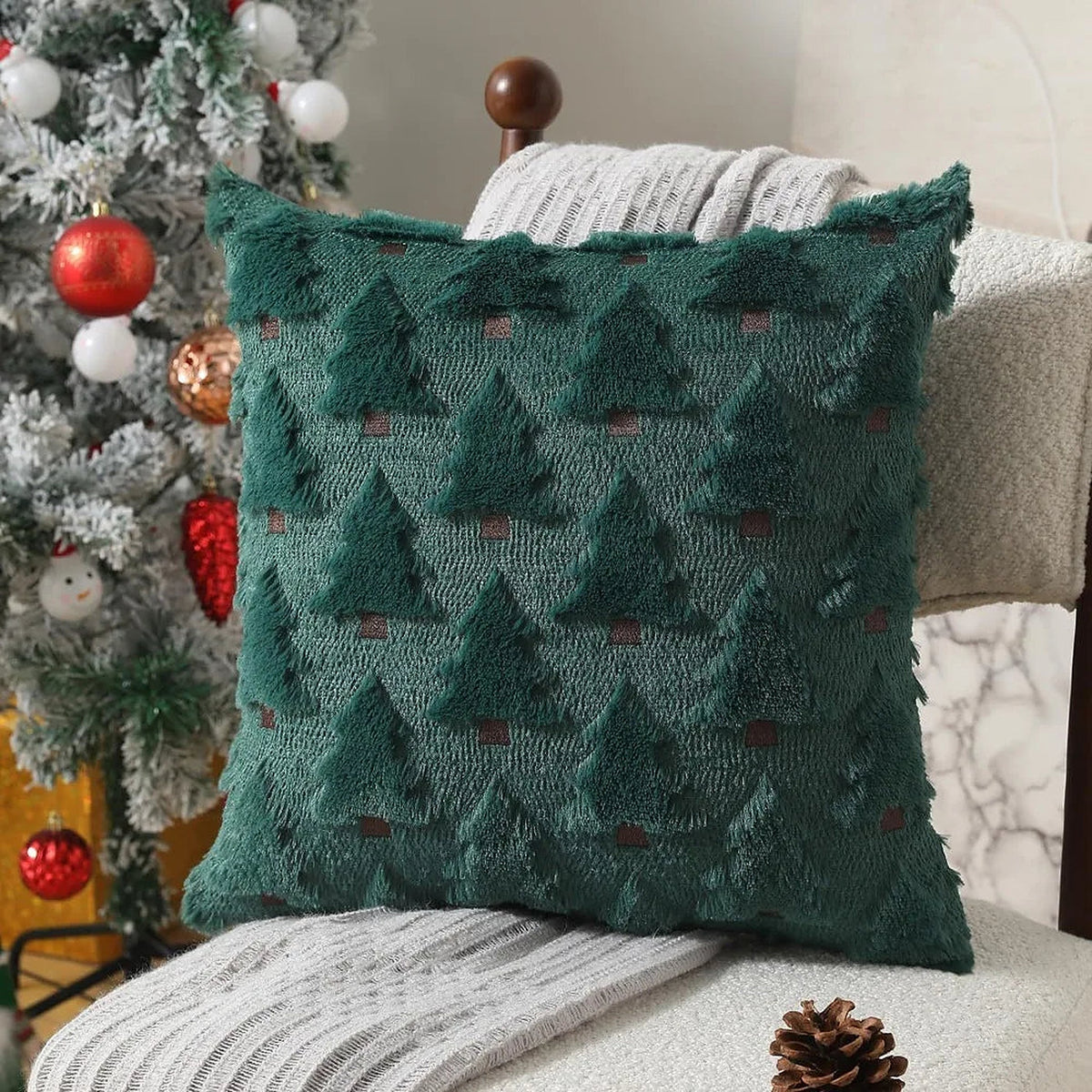 Green Christmas tree pillow cover